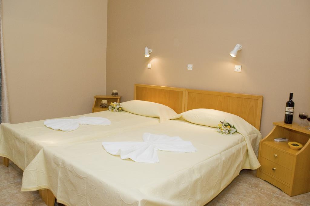 Margarita Αpartments Sea View Lejlighed Palaiochora Eksteriør billede