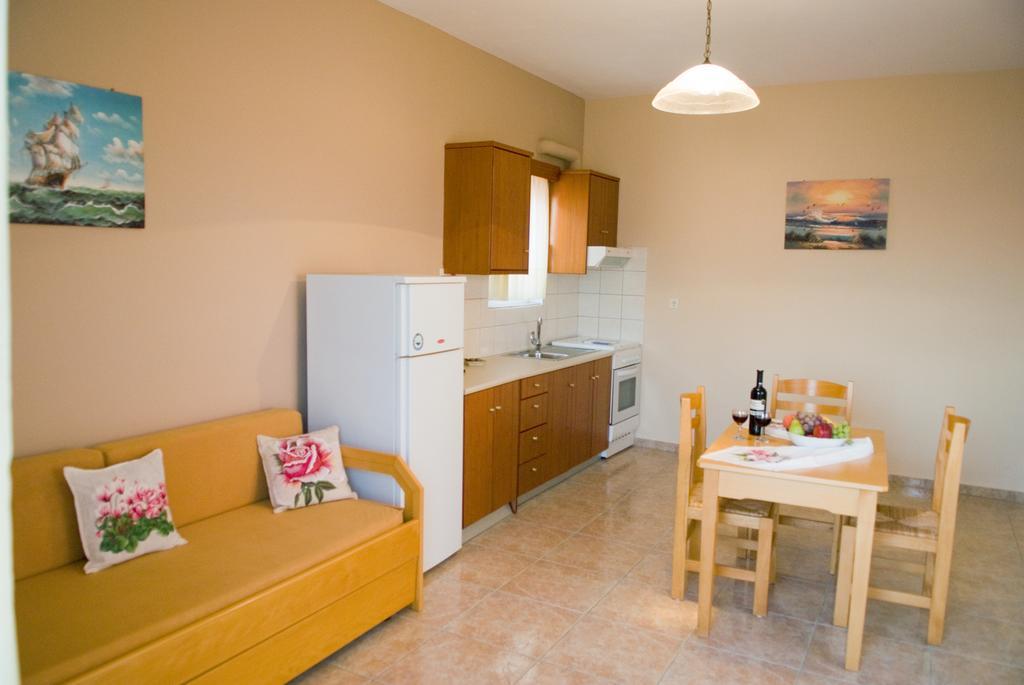 Margarita Αpartments Sea View Lejlighed Palaiochora Værelse billede