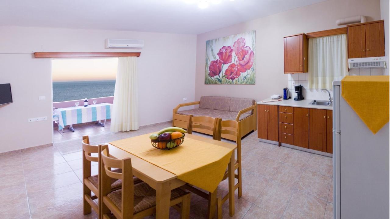 Margarita Αpartments Sea View Lejlighed Palaiochora Eksteriør billede